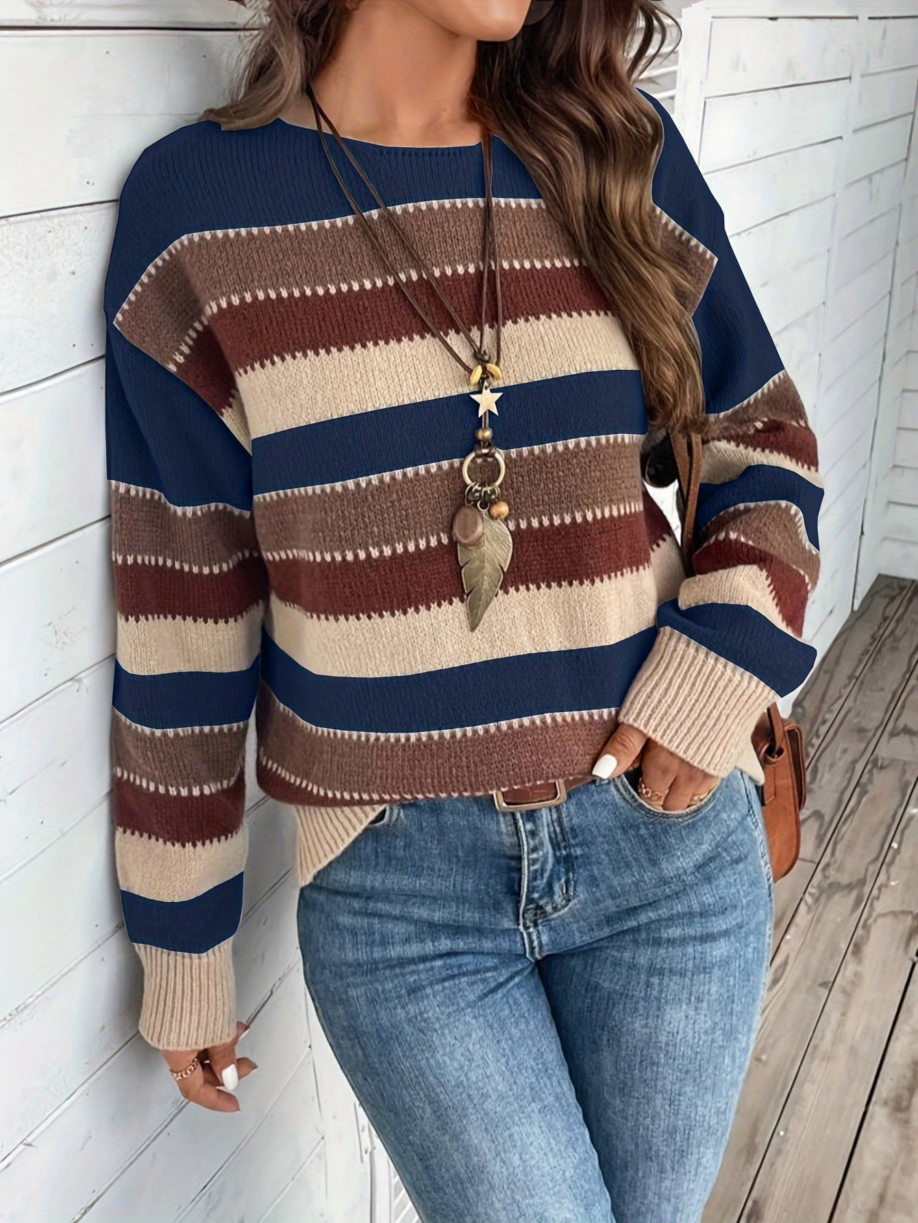 Knitted Sweater - Round Neck and Long Sleeves & Loose Fit