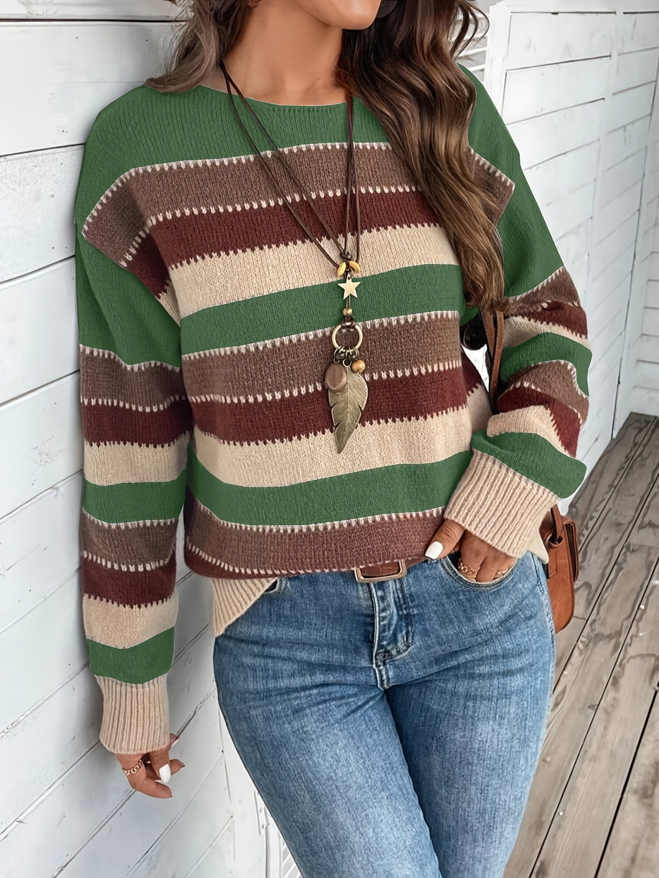 Knitted Sweater - Round Neck and Long Sleeves & Loose Fit