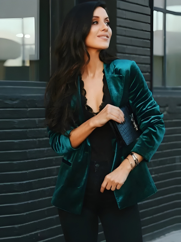 Molly | Women’s Modern Velvet Blazer